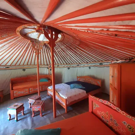 Yourtes Corse Le Pre Aux Biches *