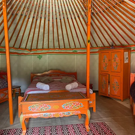 Lüks kamp alanı Yourtes Corse Le Pre Aux Biches