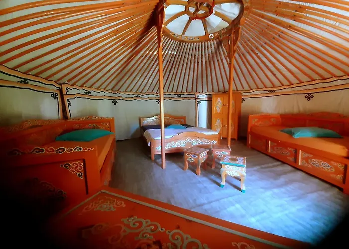 Yourtes Corse Le Pre Aux Biches