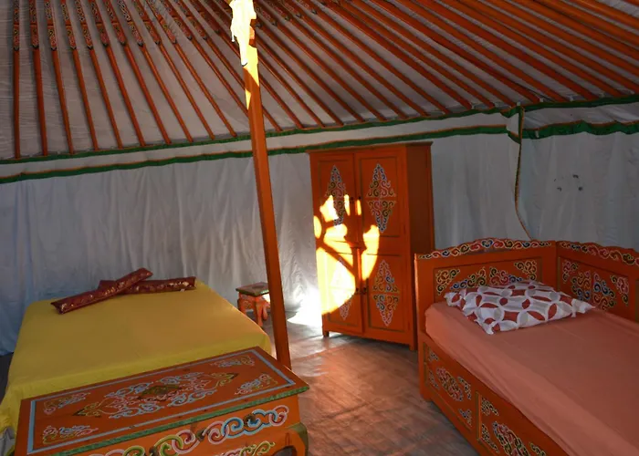 Yourtes Corse Le Pre Aux Biches 宗扎